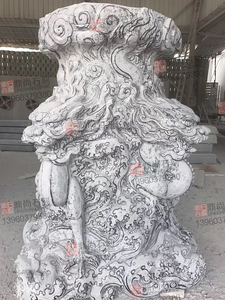 龙柱