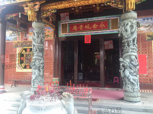 龙柱
