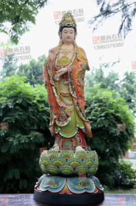 彩色佛像